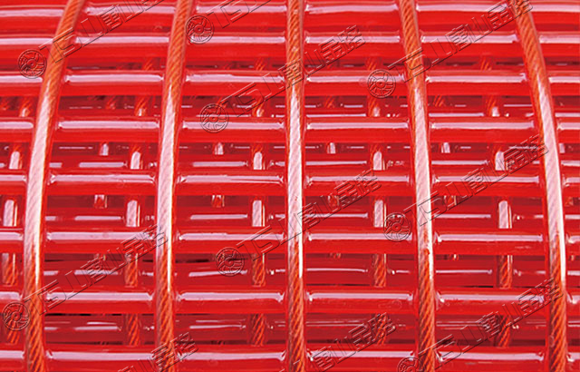 篩分設備選用聚氨酯篩網(wǎng)，高耐磨、壽命長