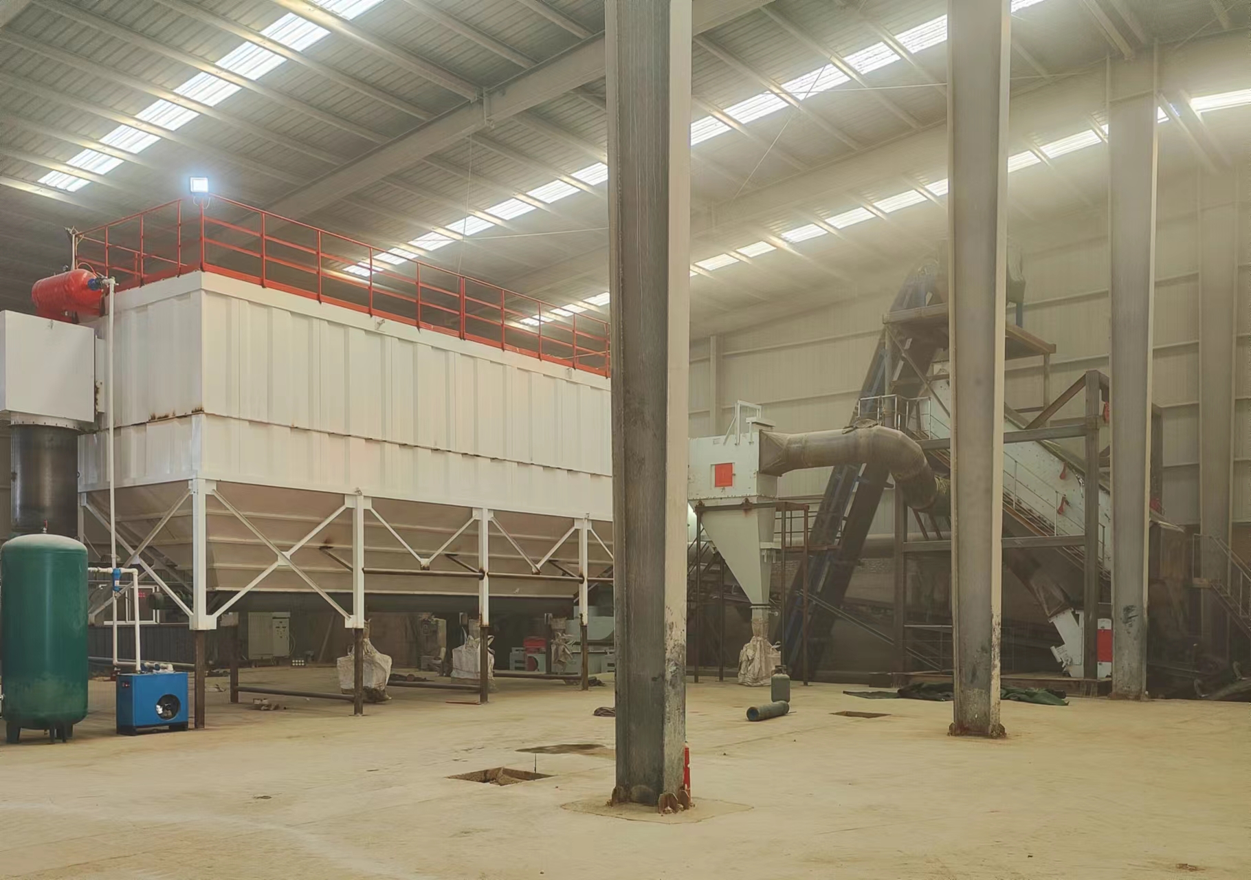 與平面制砂相比，干法制砂樓有哪些優(yōu)勢(shì)？