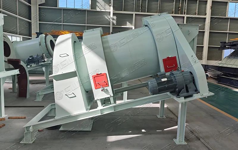 機制砂防離析、防揚塵，有經(jīng)驗的砂廠都在用加濕拌和機