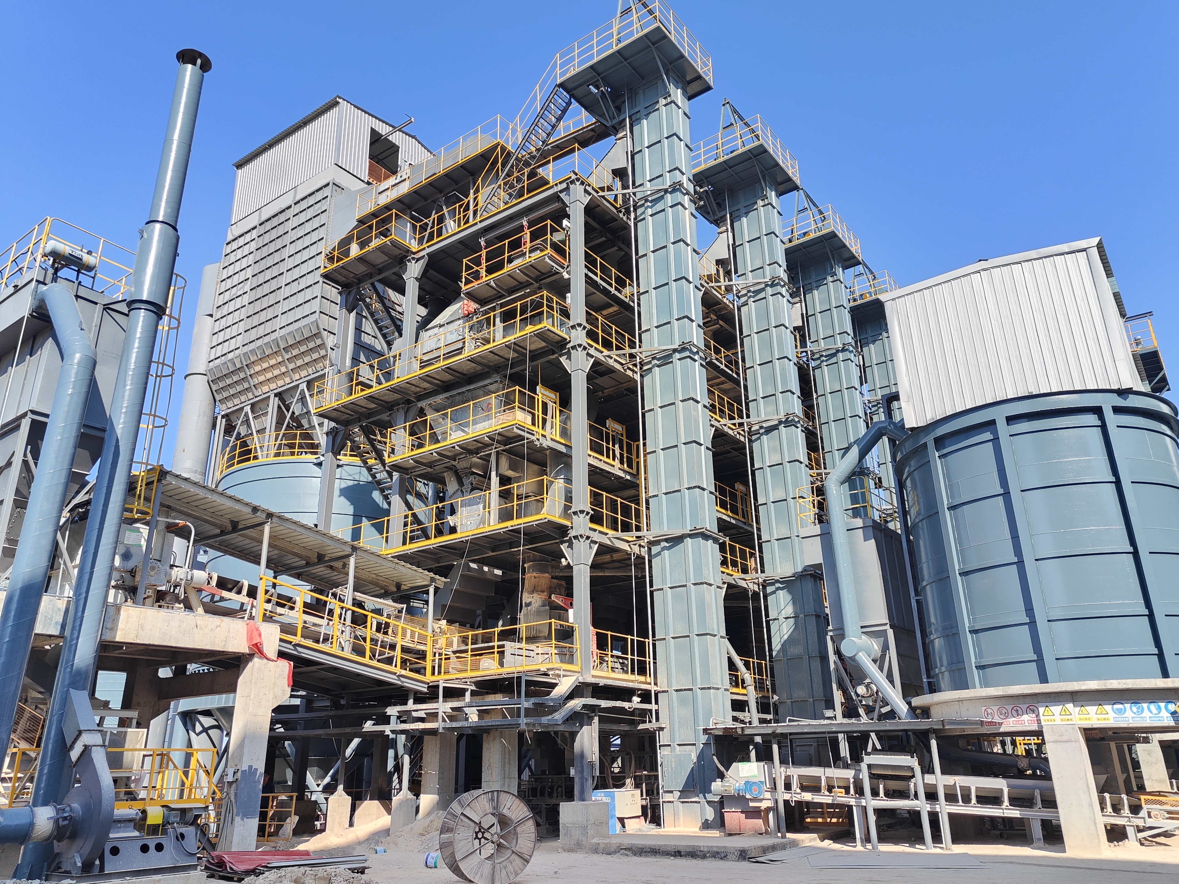 砂石廠選擇干法制砂樓，優(yōu)勢與便捷全解析